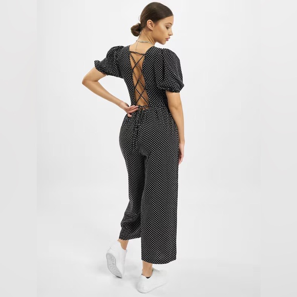 MISSGUIDED POLKA LACE UP PUFF CULLOTE JUMPSUIT - Picture 6 of 8